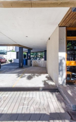 Apartamento com 129m², 2 dormitórios no bairro Petrópolis em Porto Alegre para Alugar