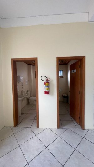 Galpão com 1.375m² no bairro Jardim Itu em Porto Alegre para Alugar