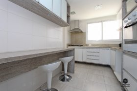 Apartamento com 125m², 3 dormitórios no bairro Jardim Europa em Porto Alegre para Alugar