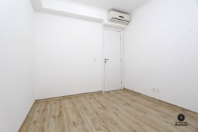 Apartamento com 125m², 3 dormitórios no bairro Jardim Europa em Porto Alegre para Alugar