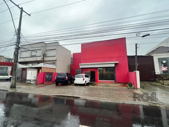 Loja com 450m², 1 vaga no bairro Petrópolis em Porto Alegre para Comprar