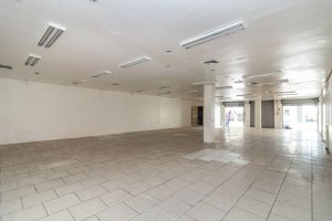 Loja com 864m² no bairro Glória em Porto Alegre para Alugar