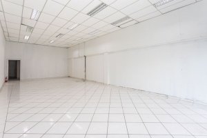 Loja com 126m² no bairro Tristeza em Porto Alegre para Alugar