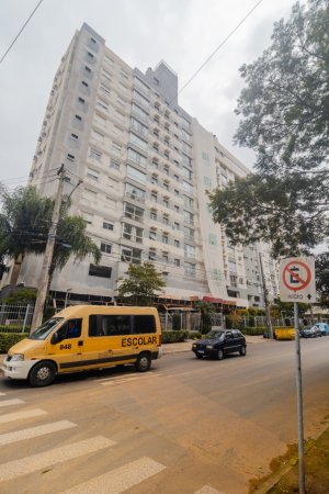 Apartamento com 62m², 2 dormitórios no bairro Jardim Europa em Porto Alegre para Alugar