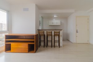 Apartamento com 62m², 2 dormitórios no bairro Jardim Europa em Porto Alegre para Alugar