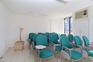 Salas/Conjuntos com 130m² no bairro Independência em Porto Alegre para Alugar