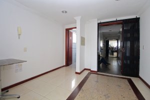 Salas/Conjuntos com 130m² no bairro Independência em Porto Alegre para Alugar