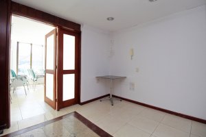 Salas/Conjuntos com 130m² no bairro Independência em Porto Alegre para Alugar