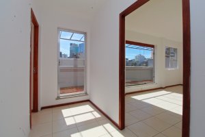 Salas/Conjuntos com 130m² no bairro Independência em Porto Alegre para Alugar