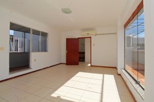 Salas/Conjuntos com 130m² no bairro Independência em Porto Alegre para Alugar