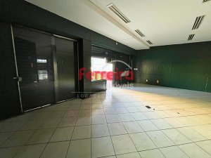 Loja com 326m² no bairro Moinhos de Vento em Porto Alegre para Alugar