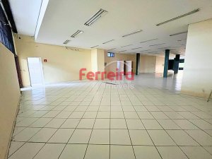 Loja com 326m² no bairro Moinhos de Vento em Porto Alegre para Alugar