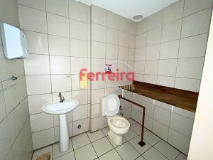 Loja com 326m² no bairro Moinhos de Vento em Porto Alegre para Alugar