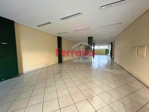 Loja com 326m² no bairro Moinhos de Vento em Porto Alegre para Alugar