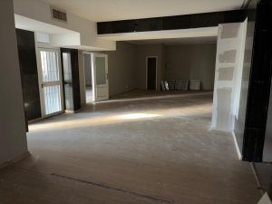 Loja com 233m² no bairro Moinhos de Vento em Porto Alegre para Alugar