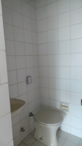 Salas/Conjuntos com 53m² no bairro São Geraldo em Porto Alegre para Alugar