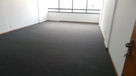 Salas/Conjuntos com 53m² no bairro São Geraldo em Porto Alegre para Alugar