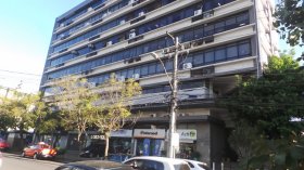 Salas/Conjuntos com 53m² no bairro São Geraldo em Porto Alegre para Alugar