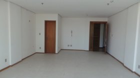 Salas/Conjuntos com 53m² no bairro São Geraldo em Porto Alegre para Alugar