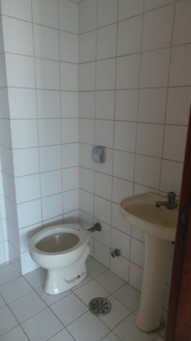 Salas/Conjuntos com 53m² no bairro São Geraldo em Porto Alegre para Alugar