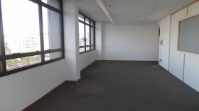 Conjunto/Sala com 53m² no bairro São Geraldo em Porto Alegre para Alugar