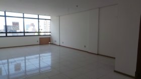 Salas/Conjuntos com 53m² no bairro São Geraldo em Porto Alegre para Alugar