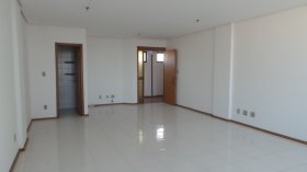 Salas/Conjuntos com 53m² no bairro São Geraldo em Porto Alegre para Alugar