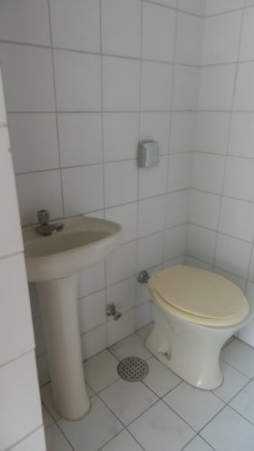 Salas/Conjuntos com 53m² no bairro São Geraldo em Porto Alegre para Alugar