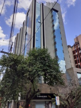 Conjunto/Sala com 80m² no bairro Moinhos de Vento em Porto Alegre para Alugar