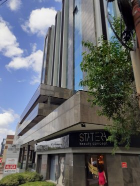 Salas/Conjuntos com 80m² no bairro Moinhos de Vento em Porto Alegre para Alugar