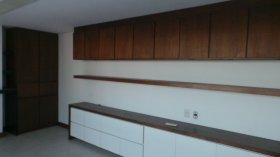 Salas/Conjuntos com 80m² no bairro Moinhos de Vento em Porto Alegre para Alugar