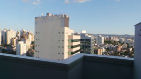 Salas/Conjuntos com 80m² no bairro Moinhos de Vento em Porto Alegre para Alugar