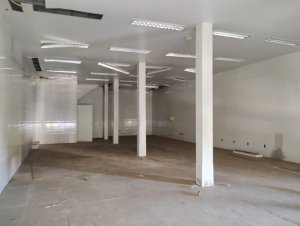 Loja com 377m² no bairro Petrópolis em Porto Alegre para Alugar