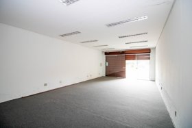 Loja com 54m² no bairro Navegantes em Porto Alegre para Alugar