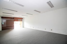 Loja com 54m² no bairro Navegantes em Porto Alegre para Alugar