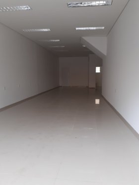 Loja com 90m² no bairro Glória em Porto Alegre para Alugar