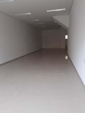 Loja com 90m² no bairro Glória em Porto Alegre para Alugar