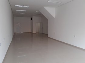 Loja com 90m² no bairro Glória em Porto Alegre para Alugar
