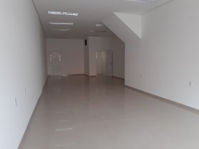 Loja com 90m² no bairro Glória em Porto Alegre para Alugar