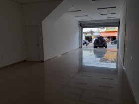 Loja com 90m² no bairro Glória em Porto Alegre para Alugar