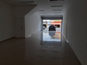 Loja com 90m² no bairro Glória em Porto Alegre para Alugar