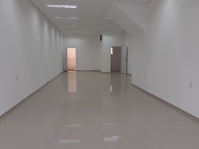 Loja com 90m² no bairro Glória em Porto Alegre para Alugar