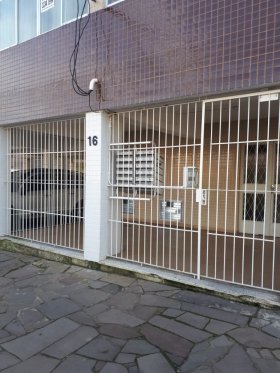 Apartamento com 60m², 2 dormitórios no bairro Vila Ipiranga em Porto Alegre para Alugar