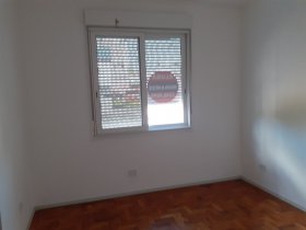 Apartamento com 60m², 2 dormitórios no bairro Vila Ipiranga em Porto Alegre para Alugar