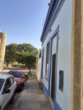 Loja com 80m² no bairro Centro Histórico em Porto Alegre para Alugar
