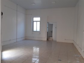 Loja com 80m² no bairro Centro Histórico em Porto Alegre para Alugar