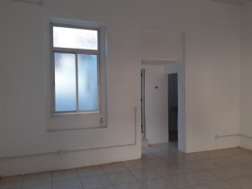 Loja com 80m² no bairro Centro Histórico em Porto Alegre para Alugar