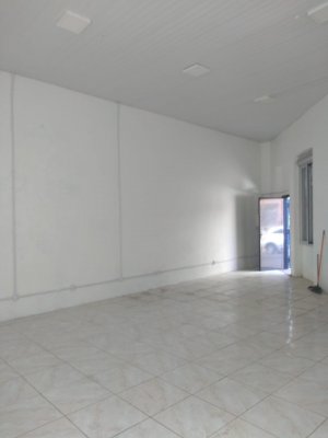 Loja com 80m² no bairro Centro Histórico em Porto Alegre para Alugar