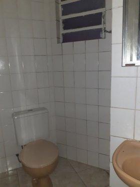 Loja com 58m² no bairro Petrópolis em Porto Alegre para Alugar