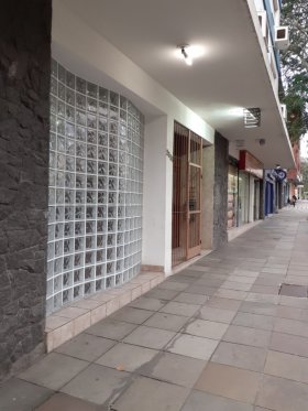 Loja com 58m² no bairro Petrópolis em Porto Alegre para Alugar